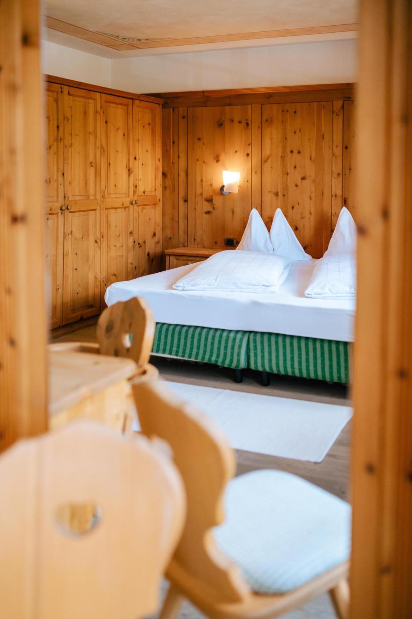 Hotel Uetia De Boerz San Martino in Badia Zewnętrze zdjęcie