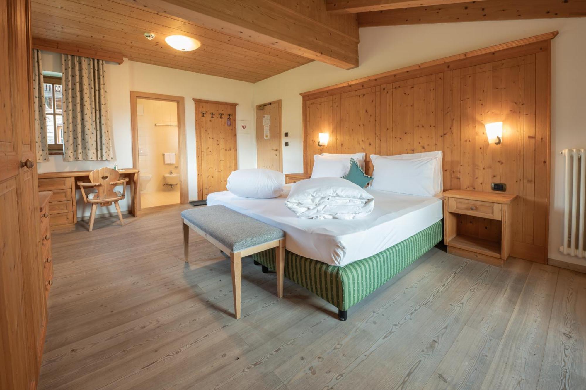 Hotel Uetia De Boerz San Martino in Badia Zewnętrze zdjęcie